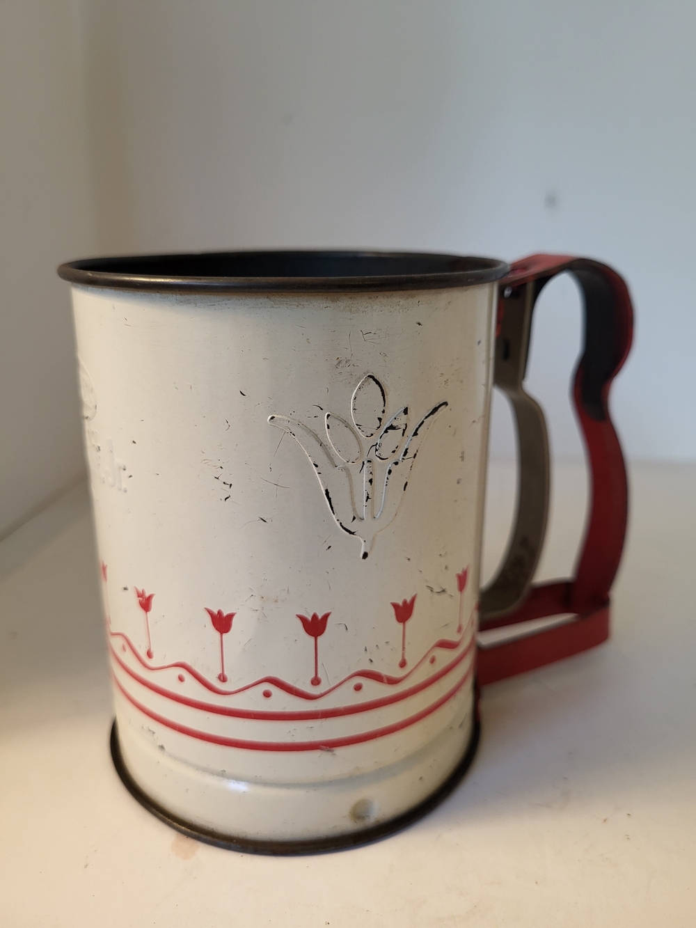 1950s Androck Hand-i-Sift Jr. Flour Sifter Red Tulip